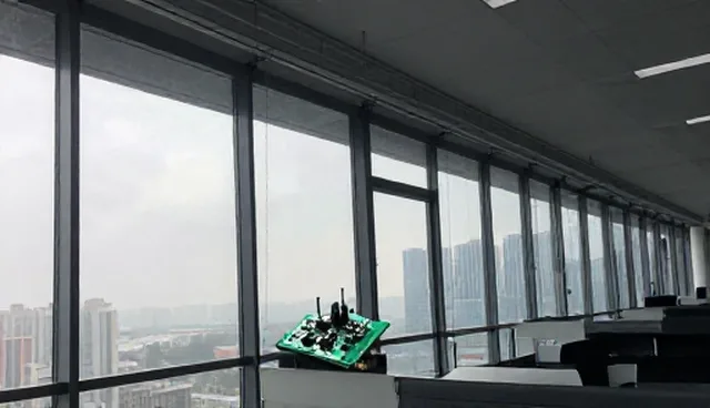 服务能力建设中的设备维护与人员培训环节